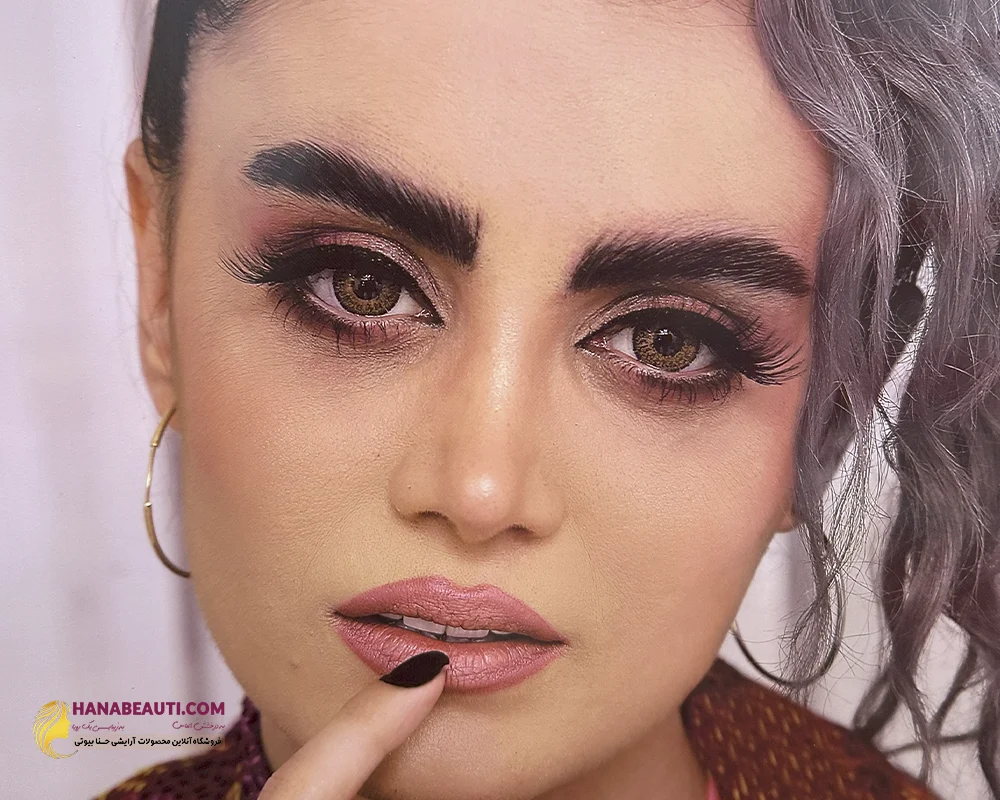 لنز چشم اِی آمی عسلی روشن Light Hazel